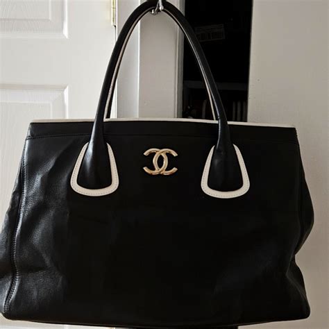 how to spot a fake chanel executive cerf tote|chanel cerf executive tote.